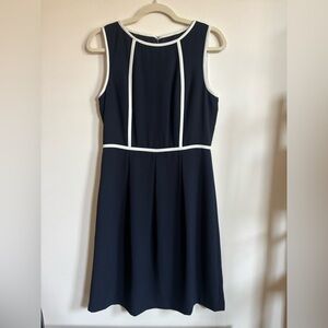 Ivanka Trump Black Sleeveless Dress White Trim Size 4